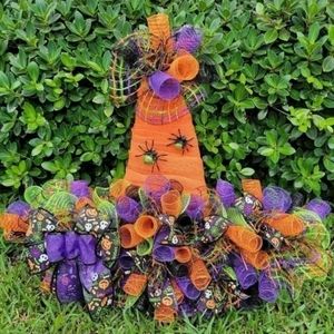 Halloween Wreath Hat with Spiders.